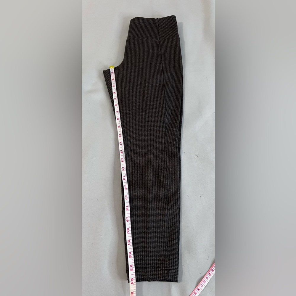 Athleta Black Ribbed Leggings - Picture 4 of 10